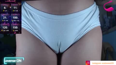 Ana lopez - Cameltoe girl  online show from September 17, 2025, 10:11 pm