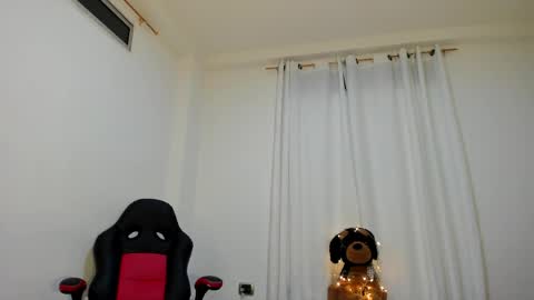 Ana online show from April 30, 2026, 1:34 am