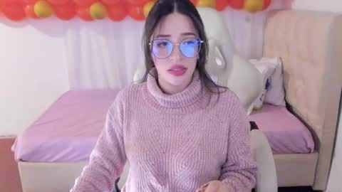 Im anna but you can call me as you want online show from February 20, 2025, 9:31 pm