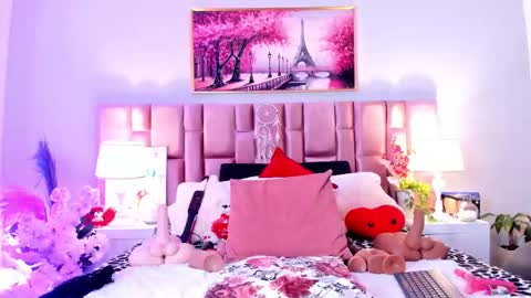 anaa_bellaa online show from November 22, 2025, 12:15 pm