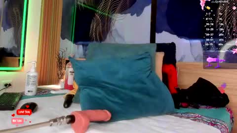 anabacker01 online show from April 19, 2026, 6:10 pm