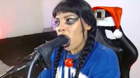 anabel alice gandara  online show from December 20, 2024, 10:16 am