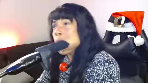 anabel alice gandara  online show from December 22, 2024, 7:22 am