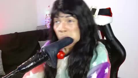 anabel alice gandara  online show from December 23, 2024, 10:21 am