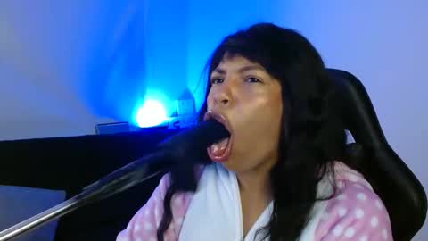 anabel alice gandara  online show from February 4, 2025, 8:02 am