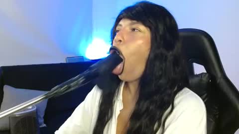 anabel alice gandara  online show from February 6, 2025, 2:15 pm