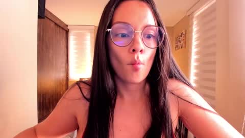 Anabel online show from January 31, 2025, 4:48 pm