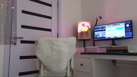 Annie  online show from February 14, 2025, 6:29 pm