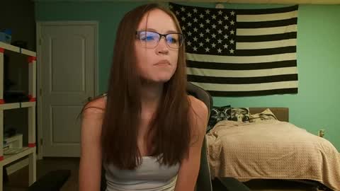 Anabelleleigh online show from September 18, 2025, 12:29 pm