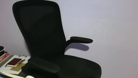 anabelucci_ online show from April 21, 2026, 1:53 am