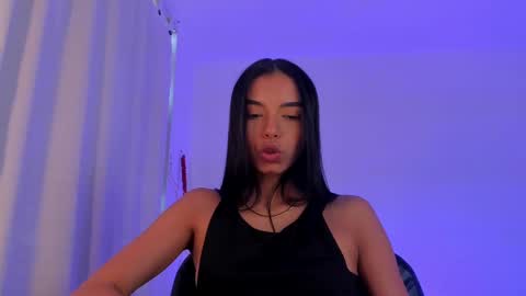 ANABEL WOLF  online show from February 27, 2025, 9:25 pm