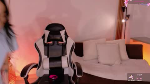 ANABEL WOLF  online show from March 27, 2026, 1:44 pm