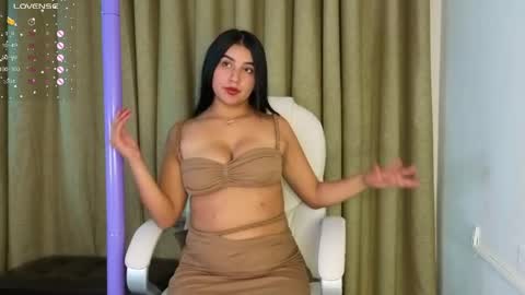 Snapshot of anabloom_ chatting on May 29, 2026, 8:51 pm anabloom_ online show from May 29, 2026, 8:51 pm