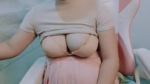 anacutieee online show from March 6, 2026, 2:19 am