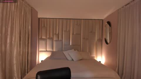 Ana  online show from September 11, 2025, 12:16 pm