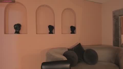 Ana  online show from September 15, 2025, 12:38 pm