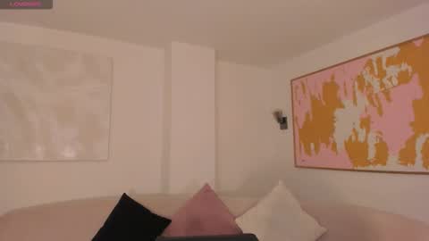 Ana  online show from September 29, 2025, 12:10 pm