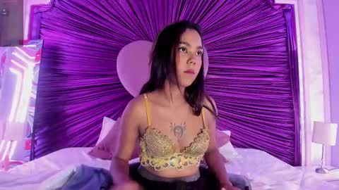 Anna online show from March 2, 2025, 7:23 pm