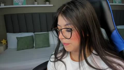 Snapshot of anagil_ chatting on June 26, 2026, 2:43 pm A N A online show from June 26, 2026, 2:43 pm