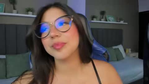 Snapshot of anagil_ chatting on July 15, 2026, 4:12 pm A N A online show from July 15, 2026, 4:12 pm