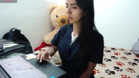 Snapshot of anahibrowns95 chatting on March 16, 2026, 8:57 pm Anahi Browns online show from March 16, 2026, 8:57 pm