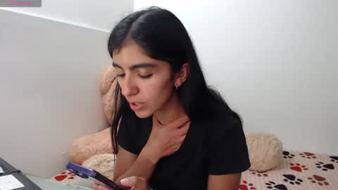 Snapshot of anahibrowns95 chatting on March 27, 2026, 8:08 pm Anahi Browns online show from March 27, 2026, 8:08 pm
