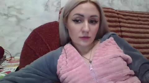 analqueen2024 online show from December 22, 2024, 10:36 pm