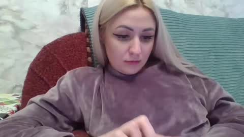 analqueen2024 online show from January 20, 2025, 1:32 pm