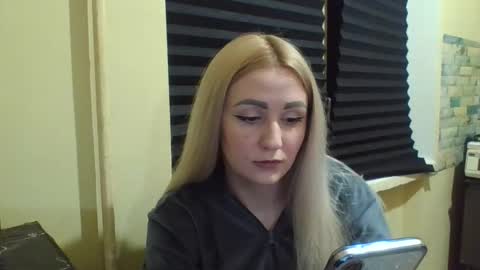 analqueen2024 online show from December 22, 2025, 3:25 am
