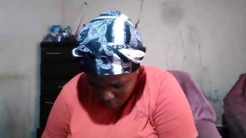 analslut1987 online show from December 14, 2025, 6:52 am