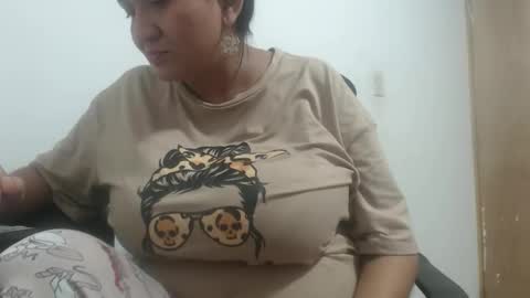 analy_hot online show from November 7, 2025, 11:27 pm