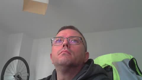 Andi online show from October 6, 2025, 8:45 am