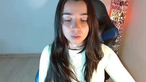 Snapshot of anarosse__ chatting on June 1, 2026, 12:45 am ana 3 online show from June 1, 2026, 12:45 am