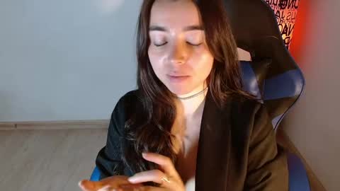Snapshot of anarosse__ chatting on June 1, 2026, 11:39 pm ana 3 online show from June 1, 2026, 11:39 pm