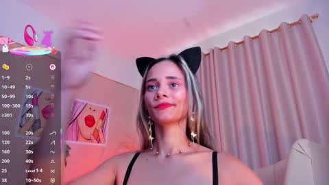 Ana online show from March 5, 2025, 8:32 pm