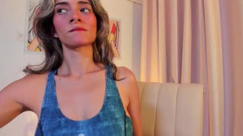 Ana online show from October 25, 2025, 7:52 pm