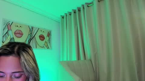 Ana online show from November 12, 2025, 8:08 pm