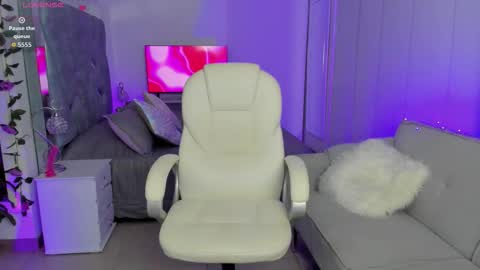  anastasia  online show from November 22, 2025, 1:37 am