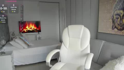  anastasia  online show from December 18, 2025, 9:54 pm