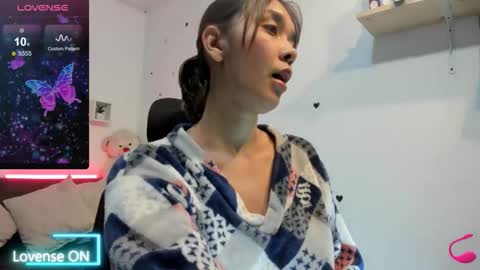 Snapshot of anastasia_tuya chatting on January 15, 2026, 3:11 am anastasia online show from January 15, 2026, 3:11 am