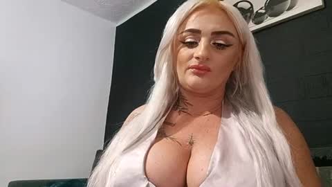 Snapshot of anastasiaamore chatting on July 1, 2026, 8:30 pm AnastasiaAmore online show from July 1, 2026, 8:30 pm