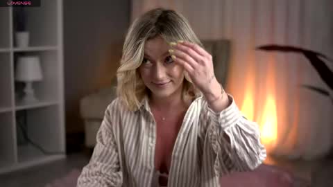 AnastasiaMills online show from April 20, 2026, 7:48 pm