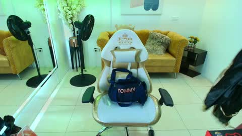 Anastasia  online show from April 3, 2026, 3:37 am