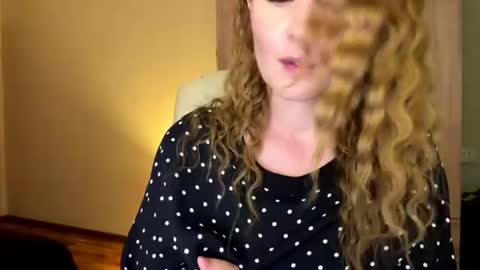 Snapshot of anavelle chatting on June 13, 2026, 10:08 pm Ana online show from June 13, 2026, 10:08 pm