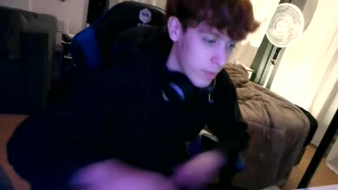 Snapshot of andertwink chatting on June 7, 2026, 3:54 am andertwink online show from June 7, 2026, 3:54 am