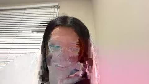 anditspinkxo online show from May 26, 2026, 6:42 am
