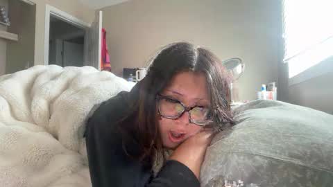 anditspinkxo online show from May 26, 2026, 9:33 pm