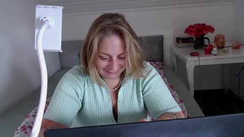 Andorphin online show from September 23, 2025, 11:46 am