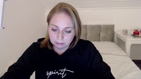 Andorphin online show from October 22, 2025, 7:13 pm