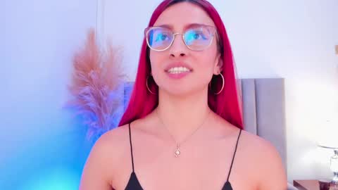 Andra Cyrus online show from January 8, 2025, 5:37 pm